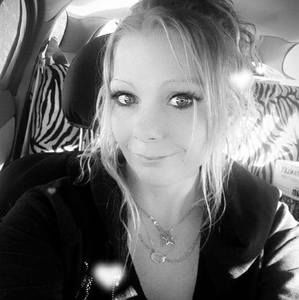 Meet your Posher, Tialee